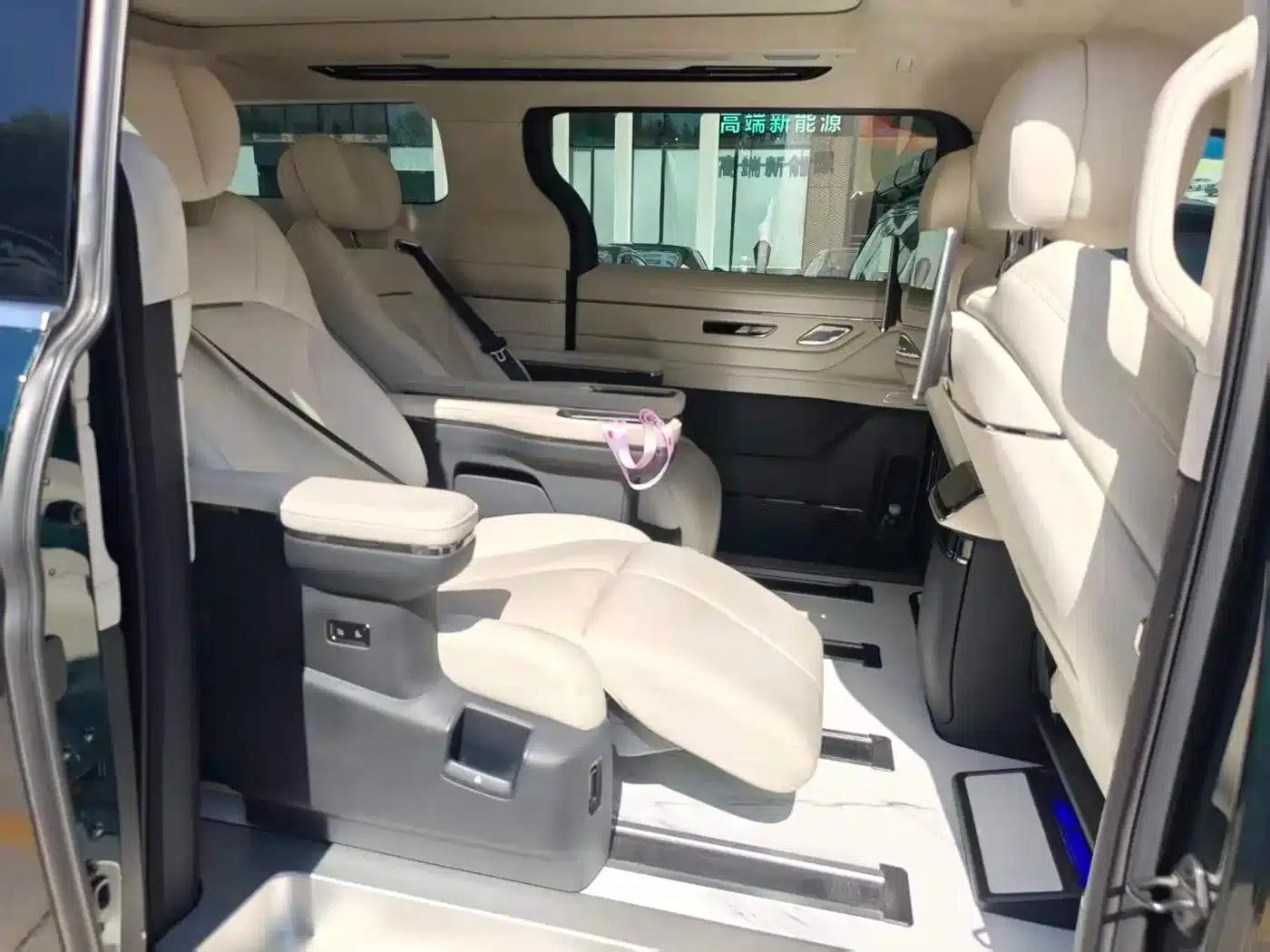 Yizhen L380 2025 Model 805km Flagship Edition 4WD — миниатюра 8