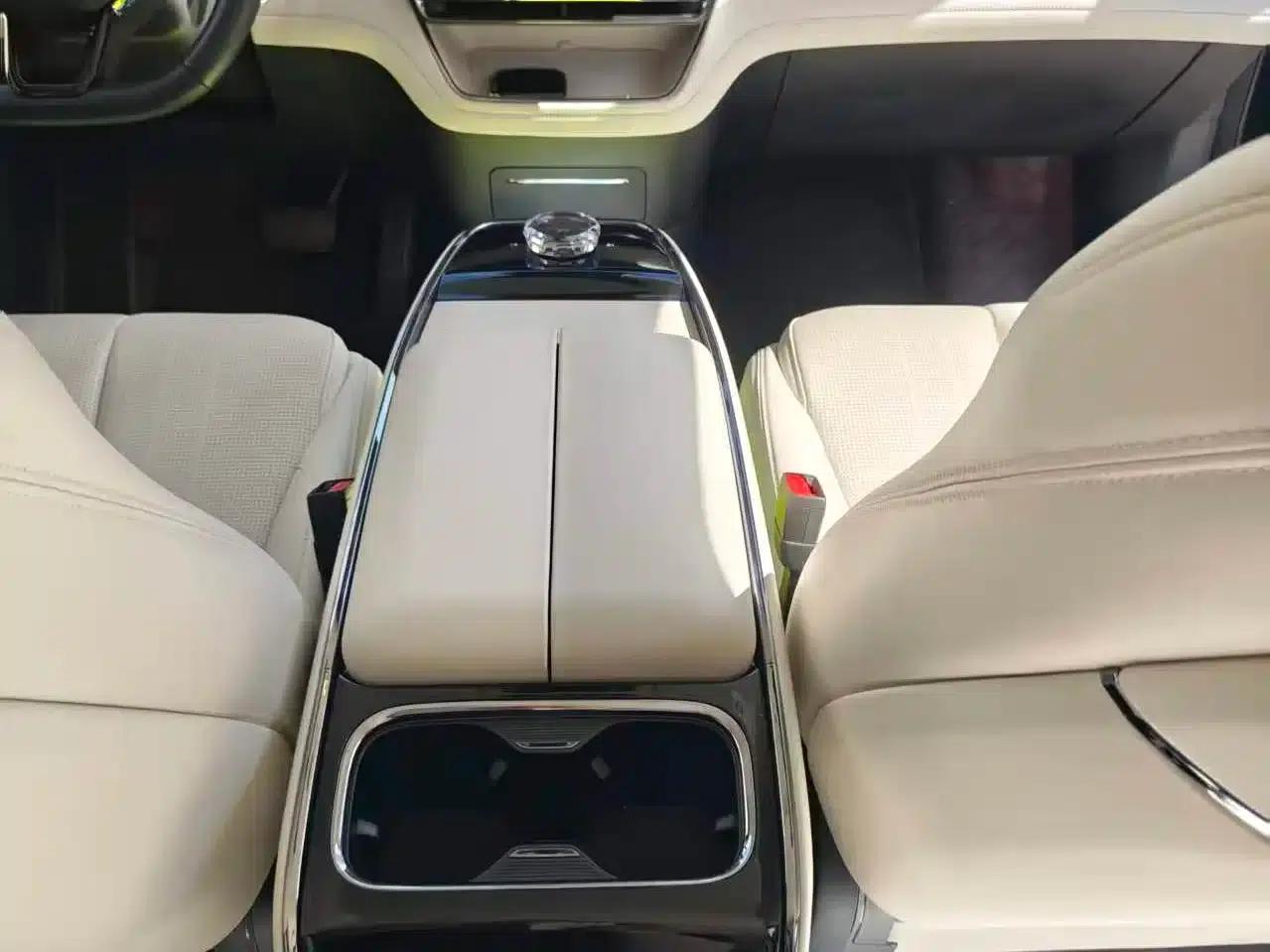 Yizhen L380 2025 Model 805km Flagship Edition 4WD — миниатюра 10