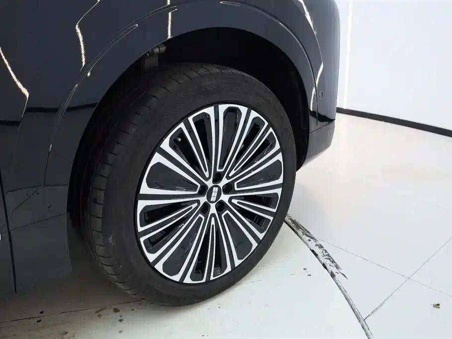 Galaxy M9 2025 210km/h AWD Navigator Edition — миниатюра 18