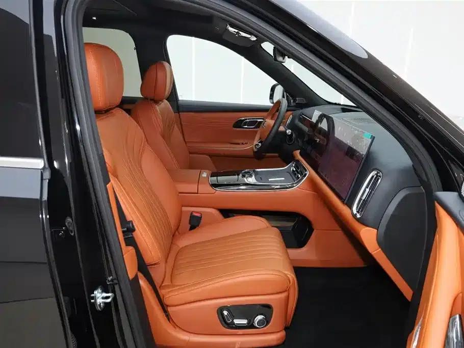 Galaxy M9 2025 210km/h AWD Navigator Edition — миниатюра 19