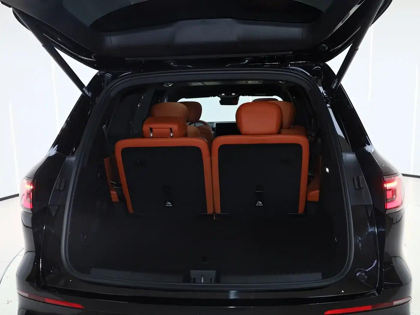 Galaxy M9 2025 210km/h AWD Navigator Edition — миниатюра 13