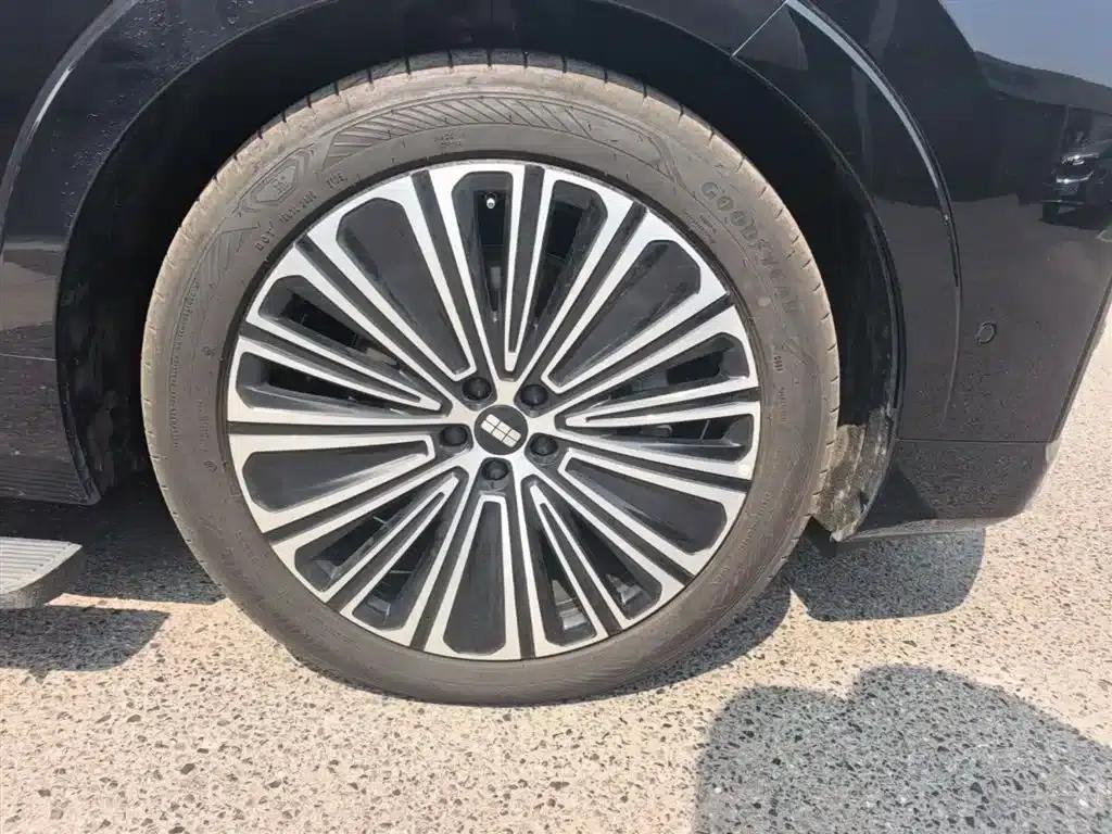 Galaxy M9 2025 210km/h AWD Navigator Edition — миниатюра 14