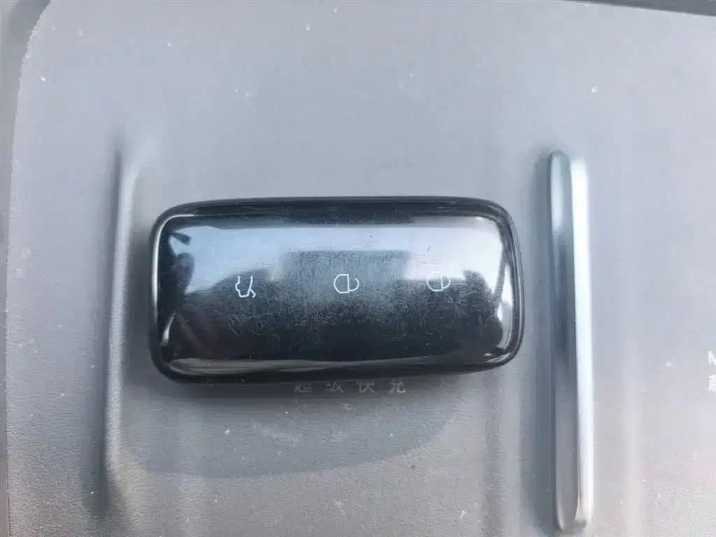 Galaxy M9 2025 210km/h AWD Navigator Edition — миниатюра 15