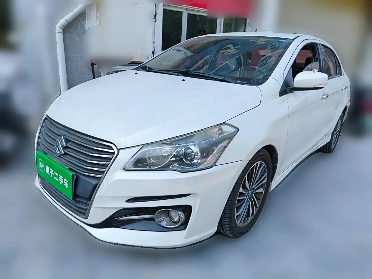 Suzuki Alivio 2018 1.6L Automatic Pro Edition Deluxe Version — миниатюра 1