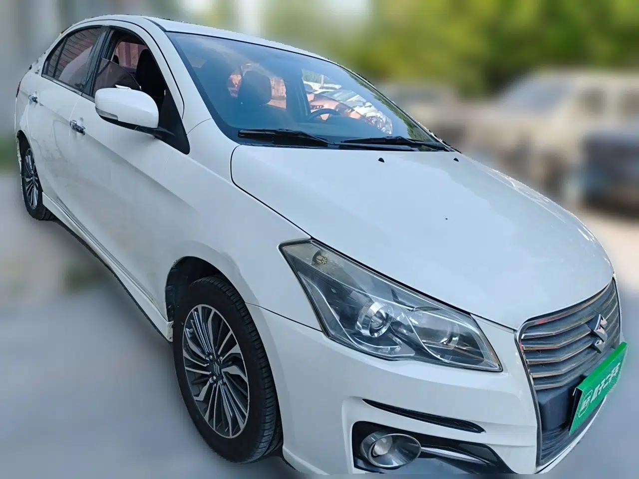 Suzuki Alivio 2018 1.6L Automatic Pro Edition Deluxe Version — миниатюра 3