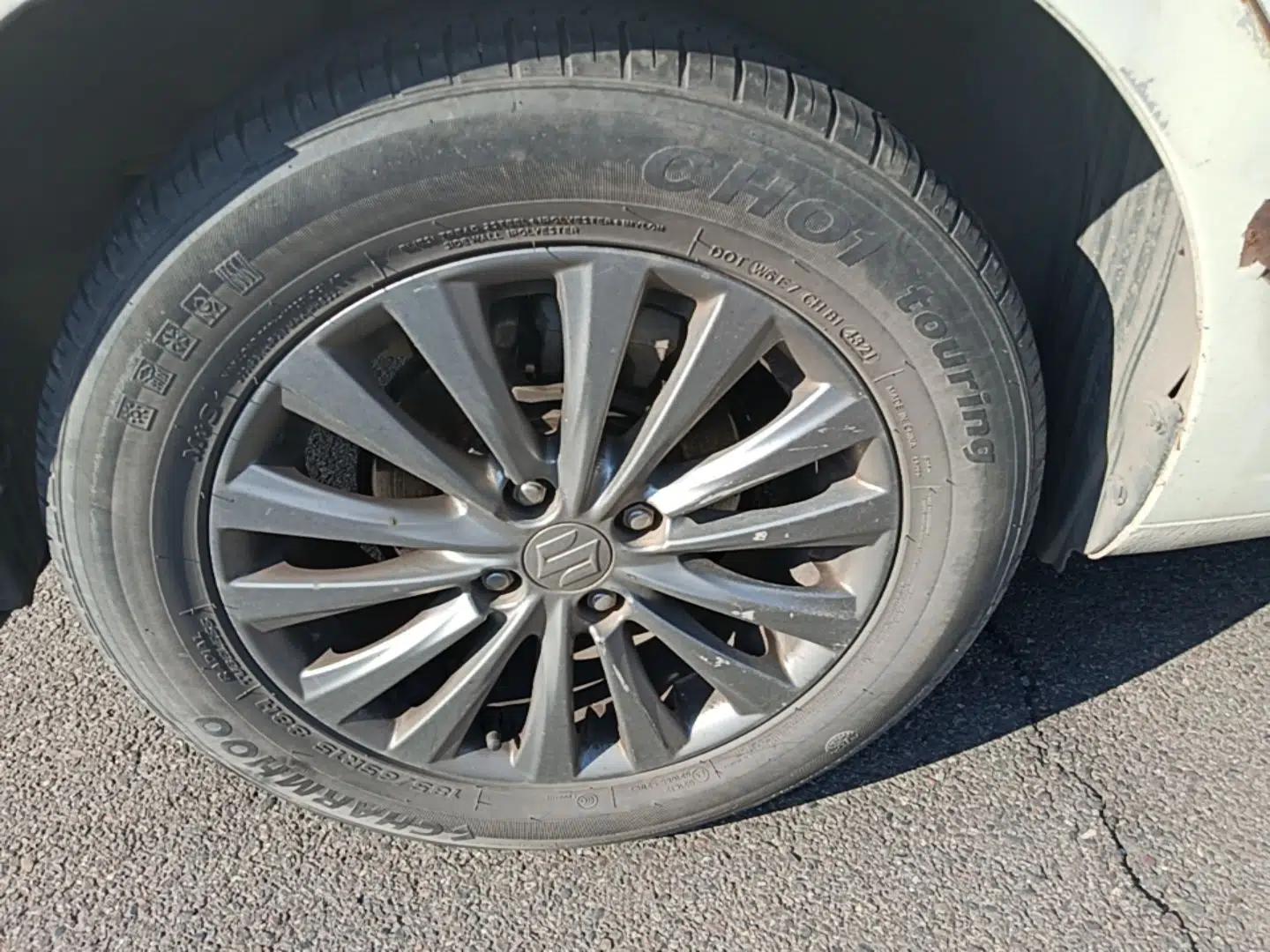 Suzuki Alivio 2015 1.6L Manual Comfort Model — миниатюра 11