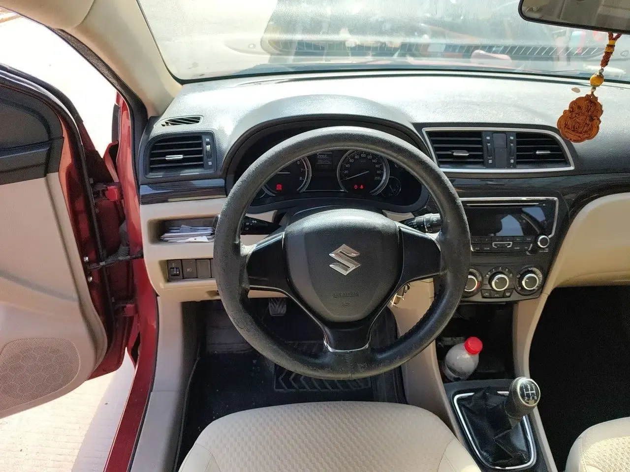 Suzuki Alivio 2015 1.6L Manual Comfort Model — миниатюра 10