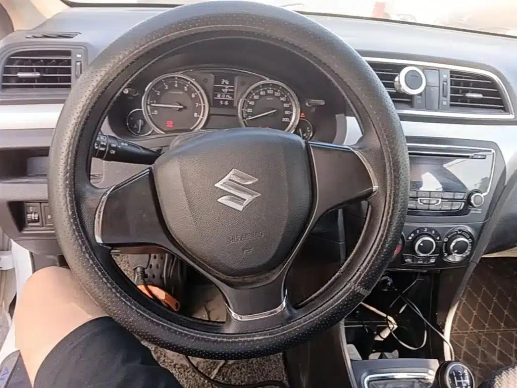 Ciaz 2015 1.6L Manual Comfort Edition — миниатюра 11