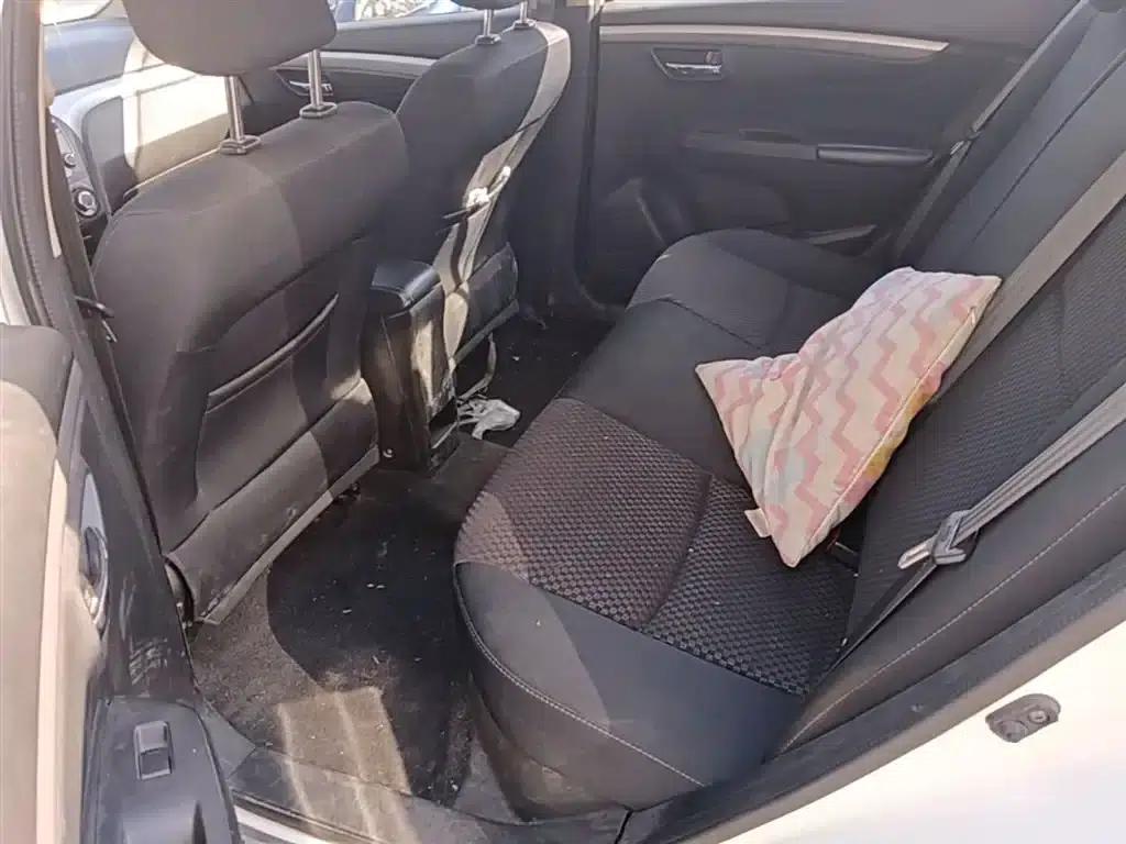 Ciaz 2015 1.6L Manual Comfort Edition — миниатюра 17