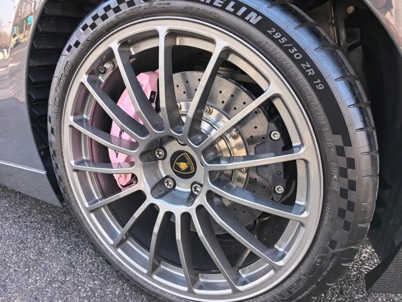 2011 Gallardo 5.2L Manual — миниатюра 7