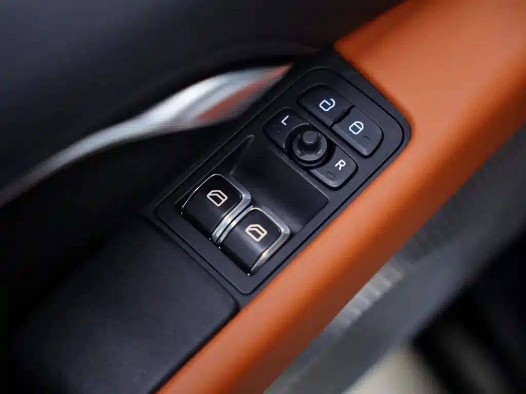 EMIRA 2021 2.0T DCT First Edition — миниатюра 26