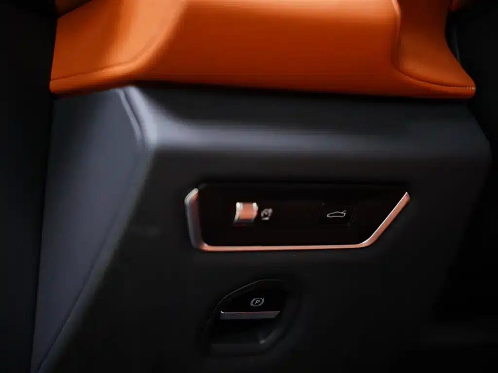 EMIRA 2021 2.0T DCT First Edition — миниатюра 29