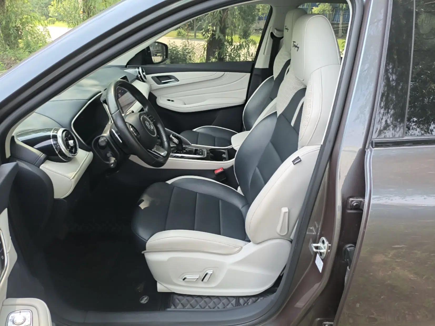 MG Pilot 2021 300TGI Automatic Two-Wheel Drive Trophy Deluxe Edition — миниатюра 17