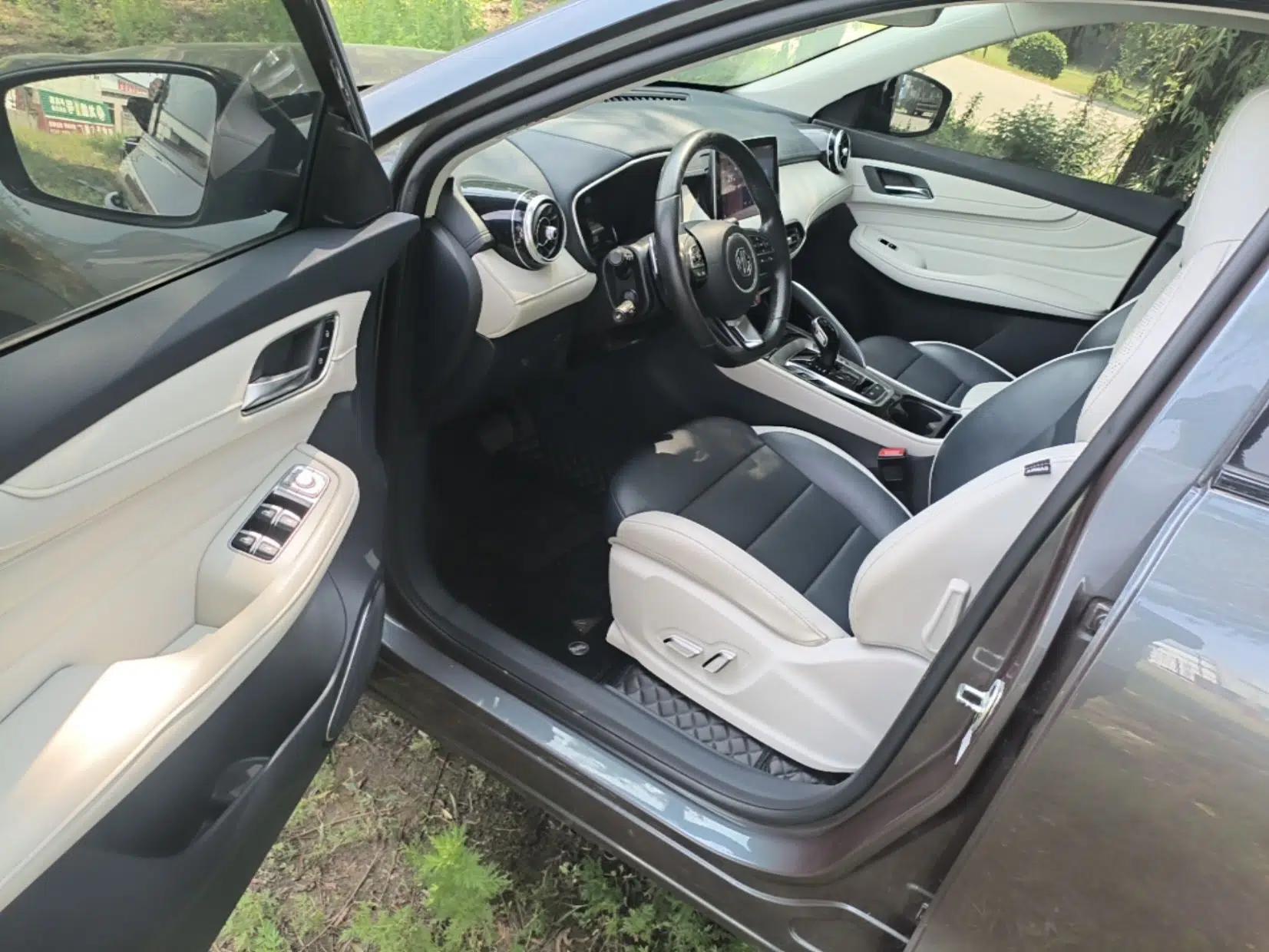 MG Pilot 2021 300TGI Automatic Two-Wheel Drive Trophy Deluxe Edition — миниатюра 18