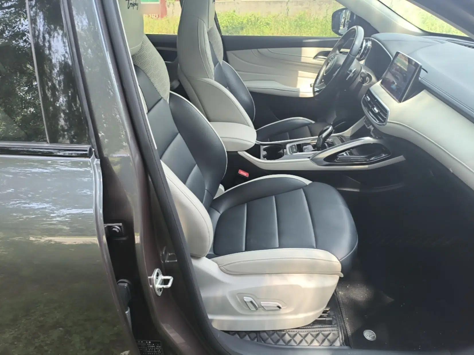 MG Pilot 2021 300TGI Automatic Two-Wheel Drive Trophy Deluxe Edition — миниатюра 19