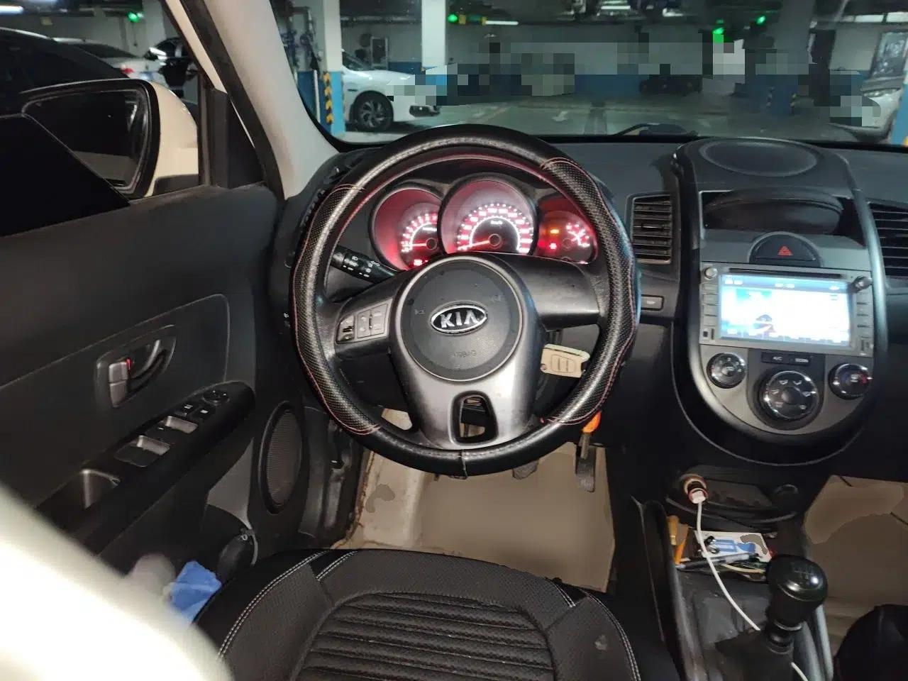 Kia Soul 2013 1.6L MT GL — миниатюра 10