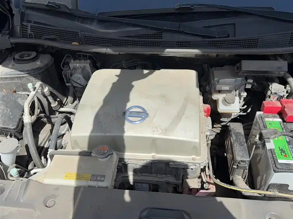 Nissan Sylphy EV 2018 Smart Edition — миниатюра 11