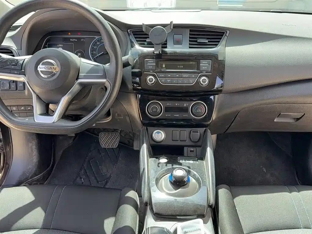 Nissan Sylphy EV 2018 Smart Edition — миниатюра 25