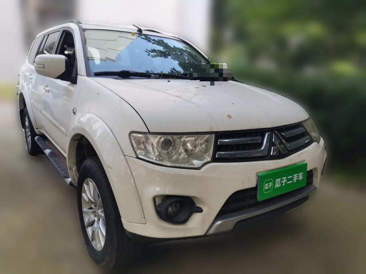 Mitsubishi Pajero Sport 2013 3.0L Automatic Two-Wheel Drive Luxury Edition — миниатюра 3