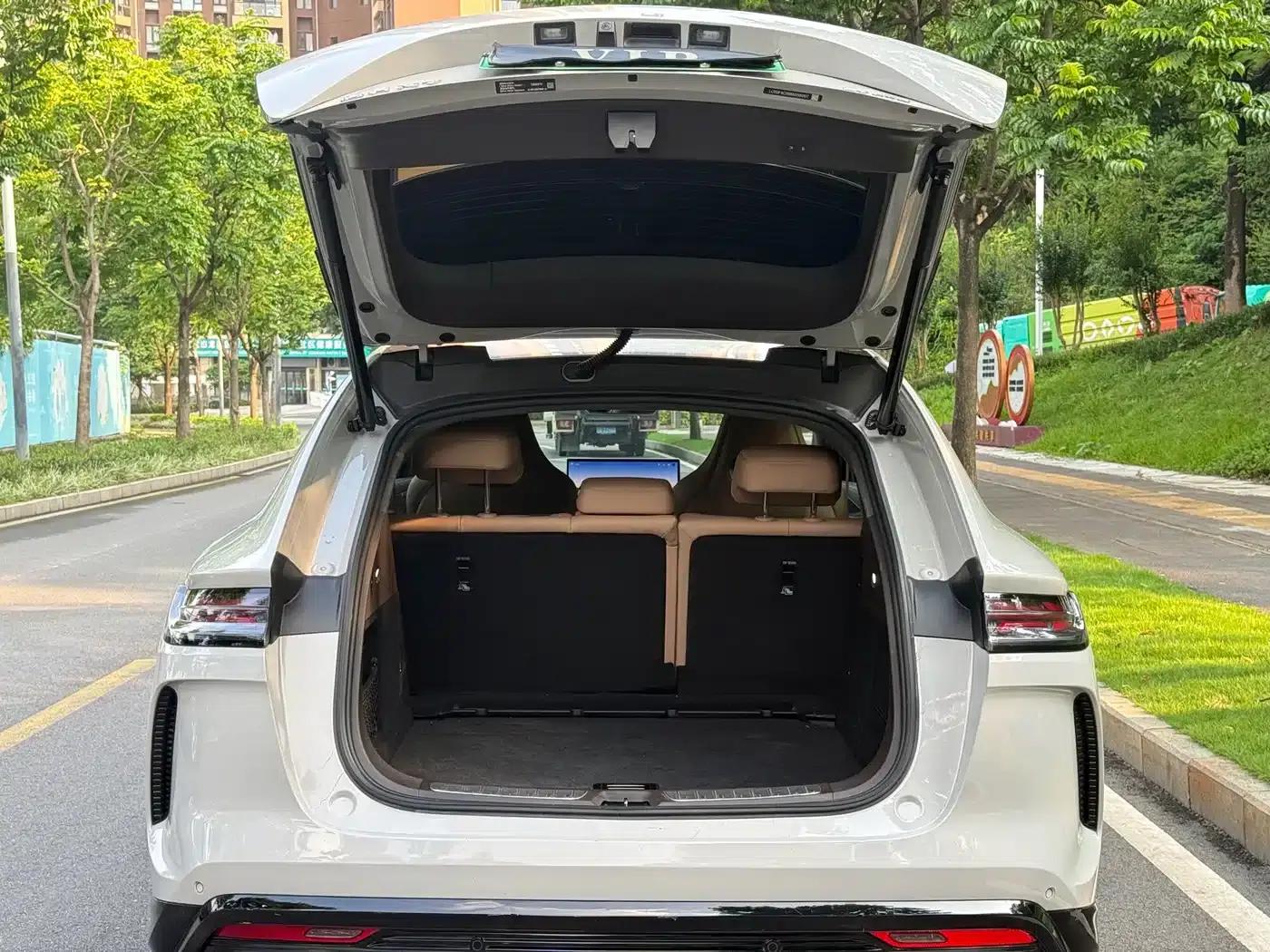 Denza N7 2024 630 AWD Intelligent Driving Max Edition — миниатюра 13