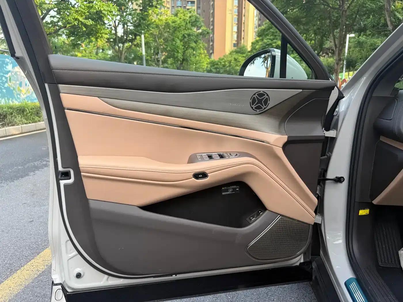 Denza N7 2024 630 AWD Intelligent Driving Max Edition — миниатюра 21