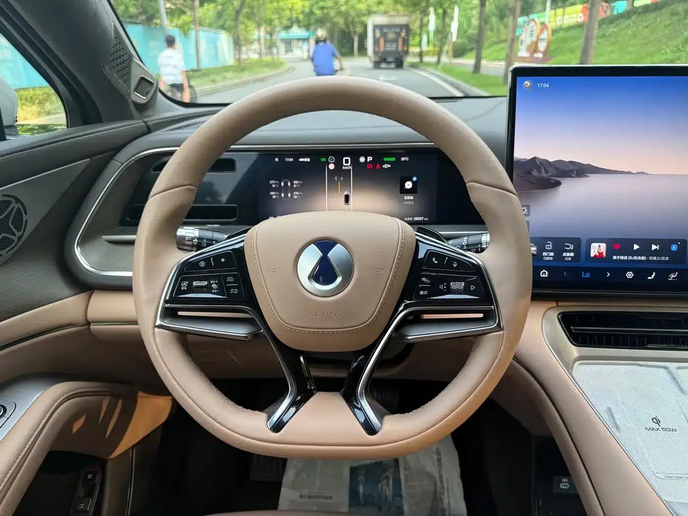 Denza N7 2024 630 AWD Intelligent Driving Max Edition — миниатюра 28