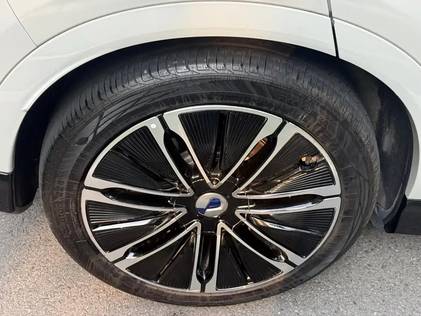 Denza N7 2024 630 AWD Intelligent Driving Max Edition — миниатюра 10