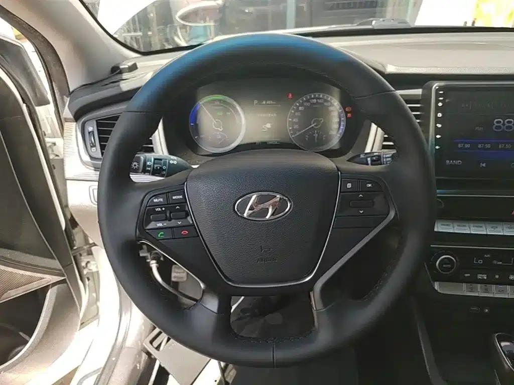 Sonata Plug-in Hybrid 2018 2.0 PHE Smart Edition (China VI Emission Standard) — миниатюра 11