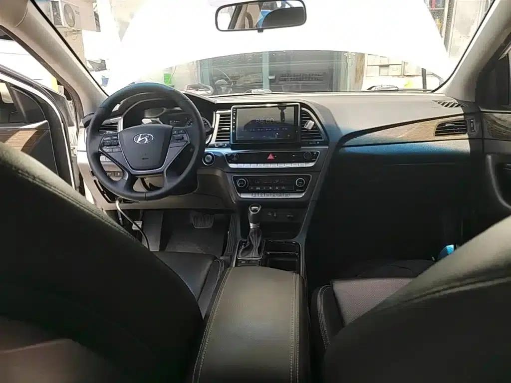 Sonata Plug-in Hybrid 2018 2.0 PHE Smart Edition (China VI Emission Standard) — миниатюра 10