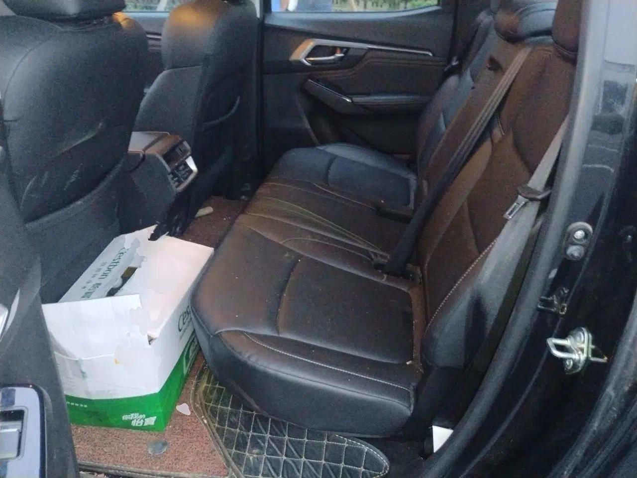 Isuzu D-MAX 2021 1.9T Automatic 2WD Diesel Global Bold RZ4E — миниатюра 17