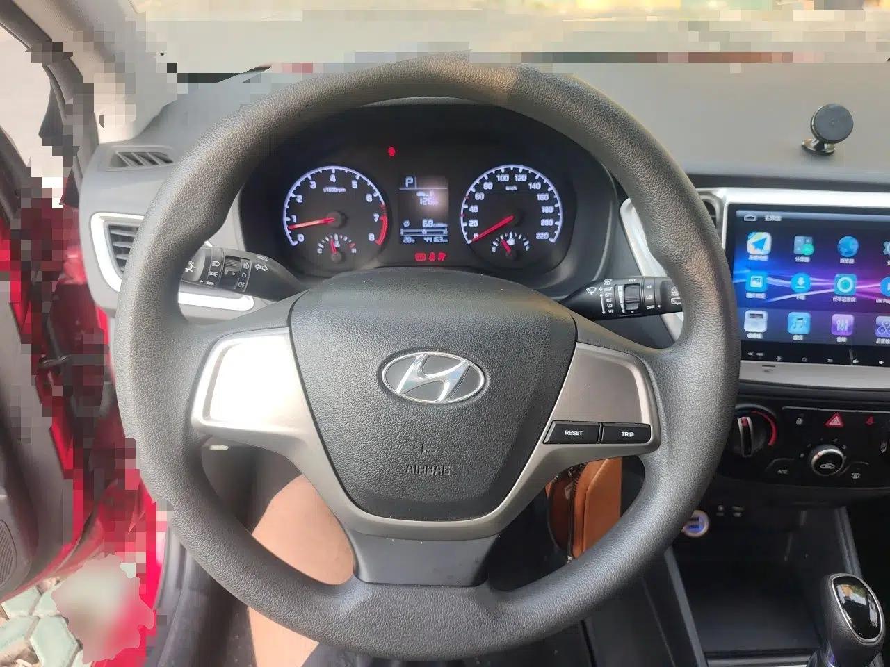 Hyundai Verna RV 2017 1.4L Automatic Cool Edition GLS China V Emission Standard — миниатюра 10