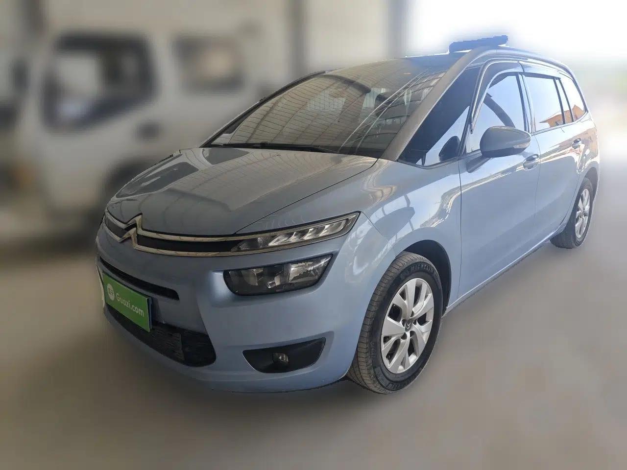Citroen C4 Picasso 2015 Grand 1.6T Fashion Model 7 Seats — миниатюра 1