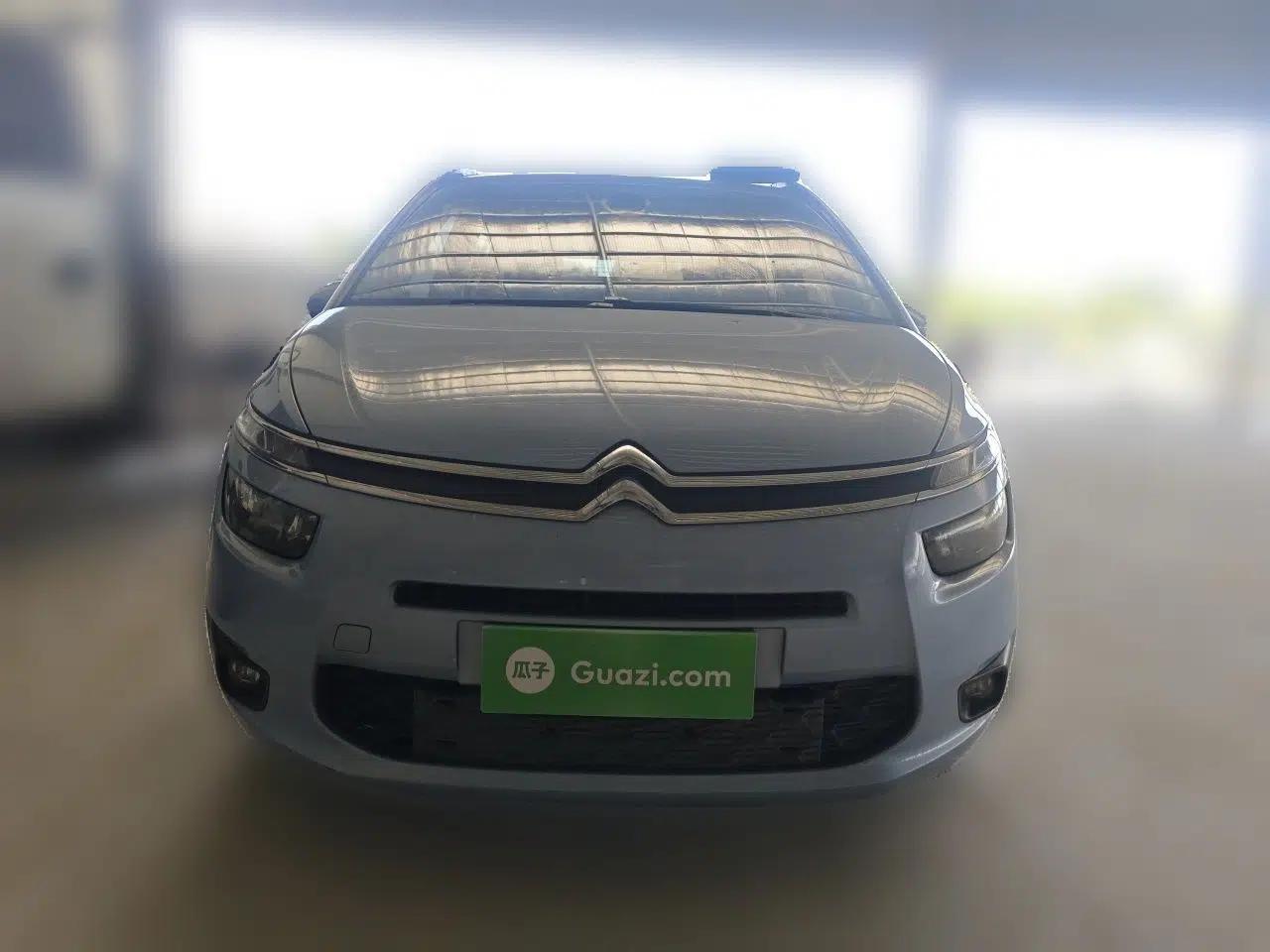 Citroen C4 Picasso 2015 Grand 1.6T Fashion Model 7 Seats — миниатюра 2