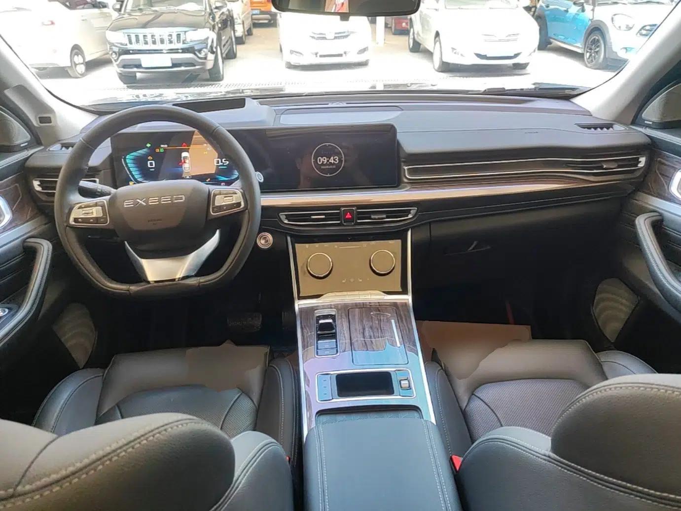 EXEED Lanyue 2021 400T Two-Wheel Drive Starlight Pro Edition 7-Seater — миниатюра 12