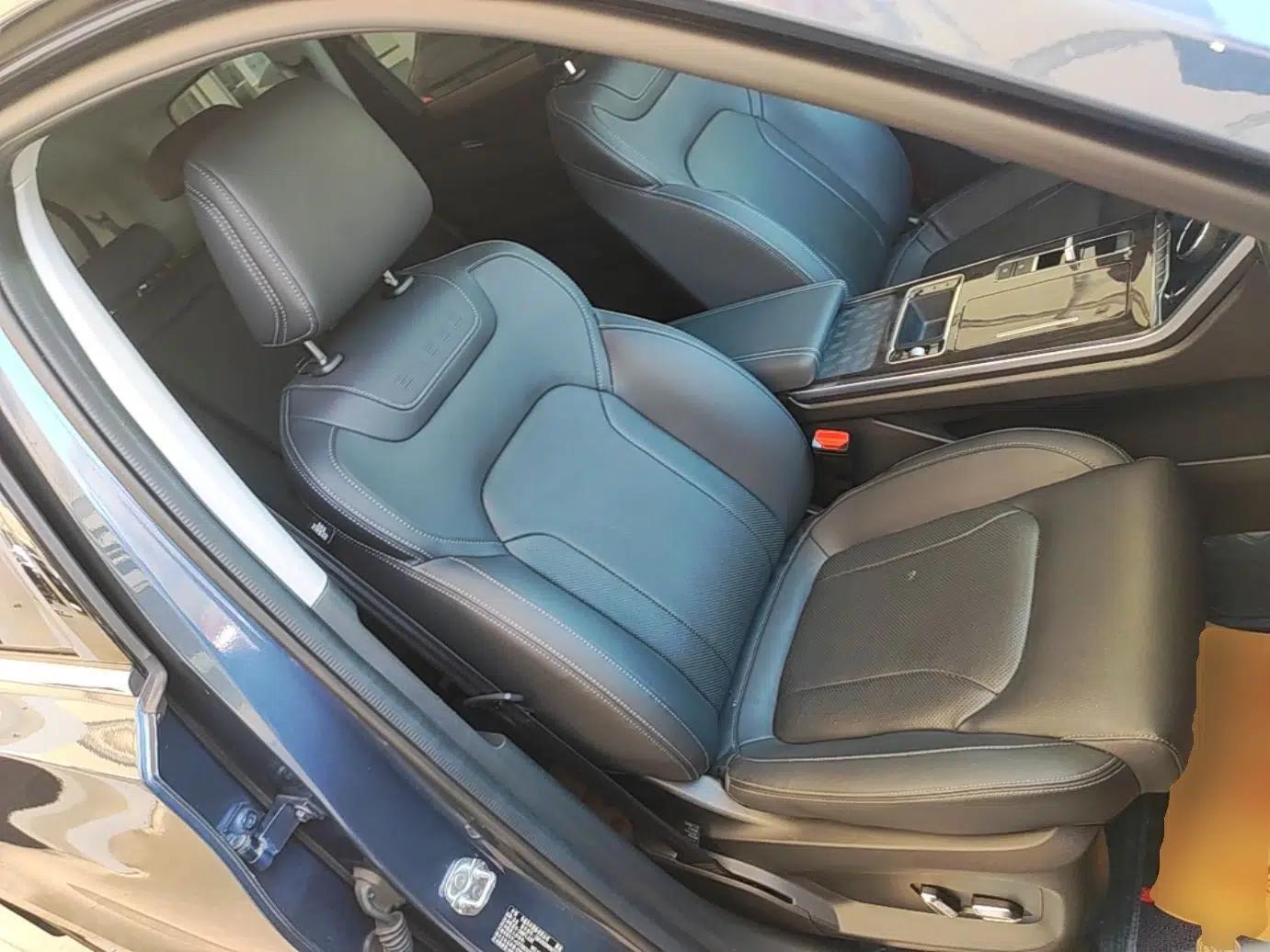EXEED Lanyue 2021 400T Two-Wheel Drive Starlight Pro Edition 7-Seater — миниатюра 19