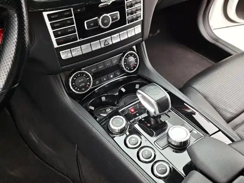 2012 Mercedes-Benz CLS AMG, AMG CLS 63 — миниатюра 10