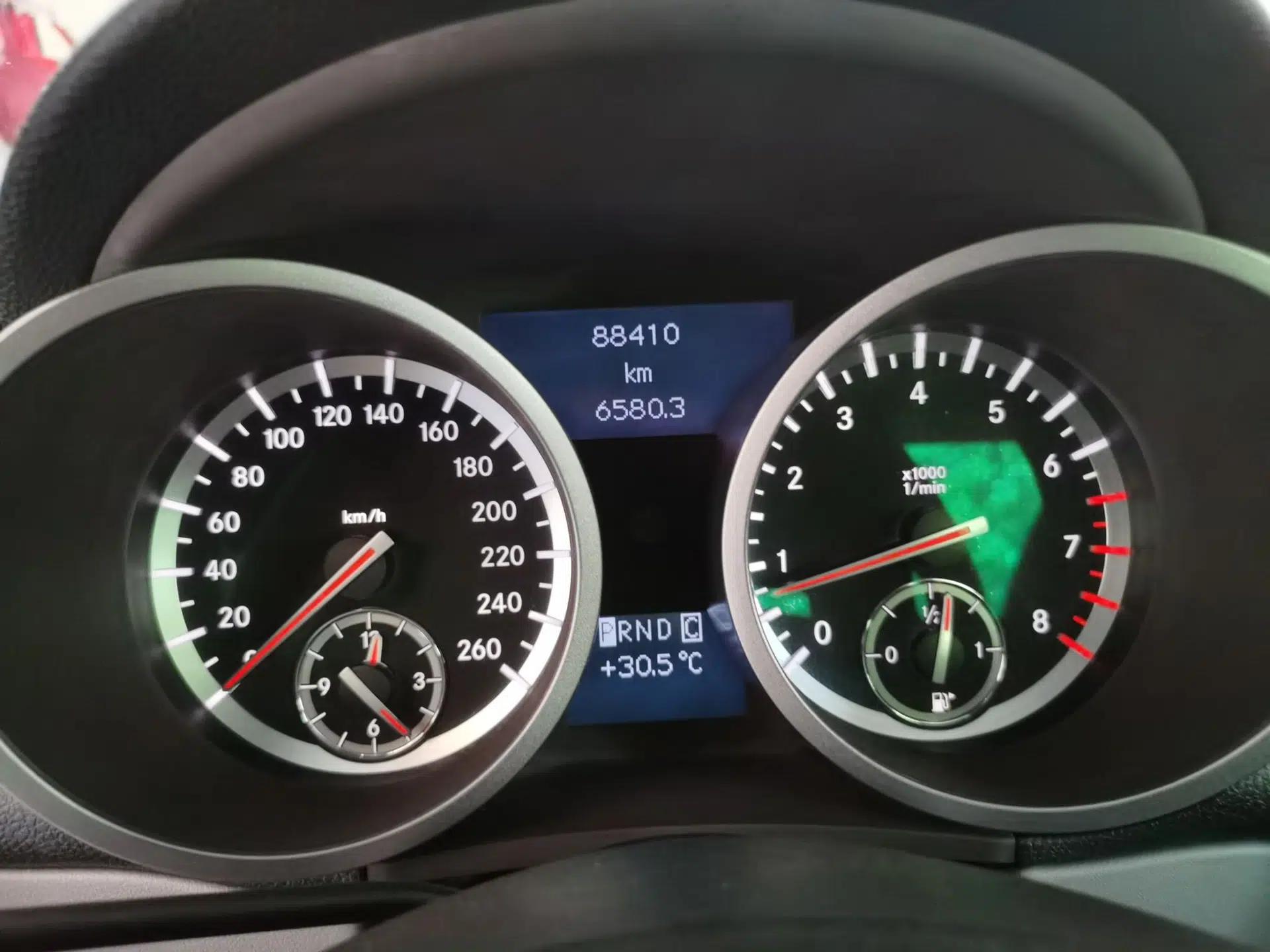 Mercedes-Benz SLK-Class 2010 SLK 300 Grand Edition — миниатюра 11