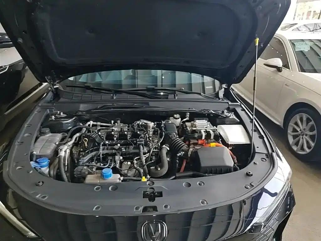Changan UNI-V Smart Electric iDD 2023 Model, Smart Electric iDD 1.5T, 113km/h Smart Cool Edition — миниатюра 20
