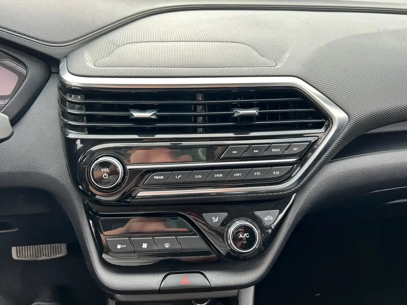 Yuexiang 2019 1.5L DCT Luxury Edition (National VI Emission Standard) — миниатюра 7
