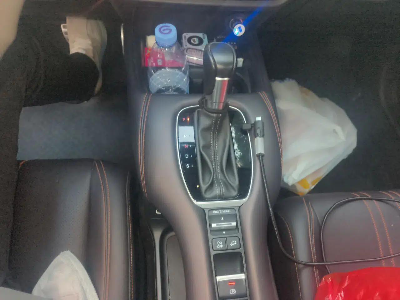 Honda ZR-V 2022 1.5T CVT Deluxe Edition — миниатюра 14