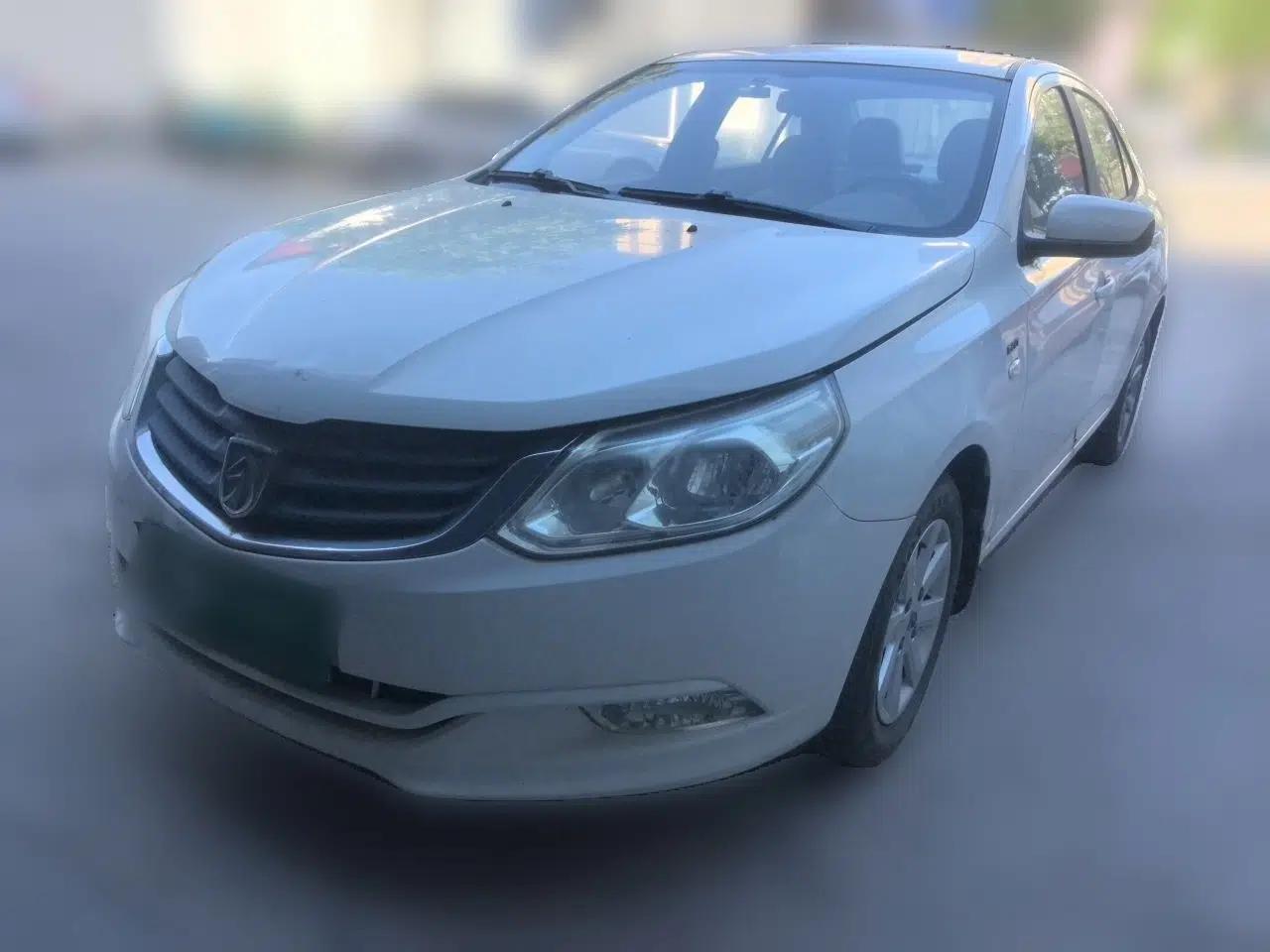 Baojun 630 2012 1.5L DVVT automatic comfort version — миниатюра 1