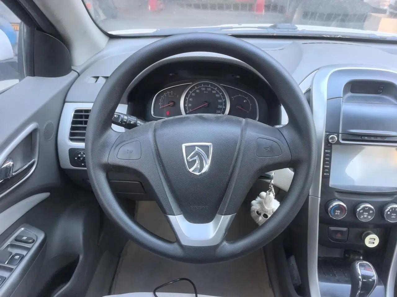 Baojun 630 2012 1.5L DVVT automatic comfort version — миниатюра 10