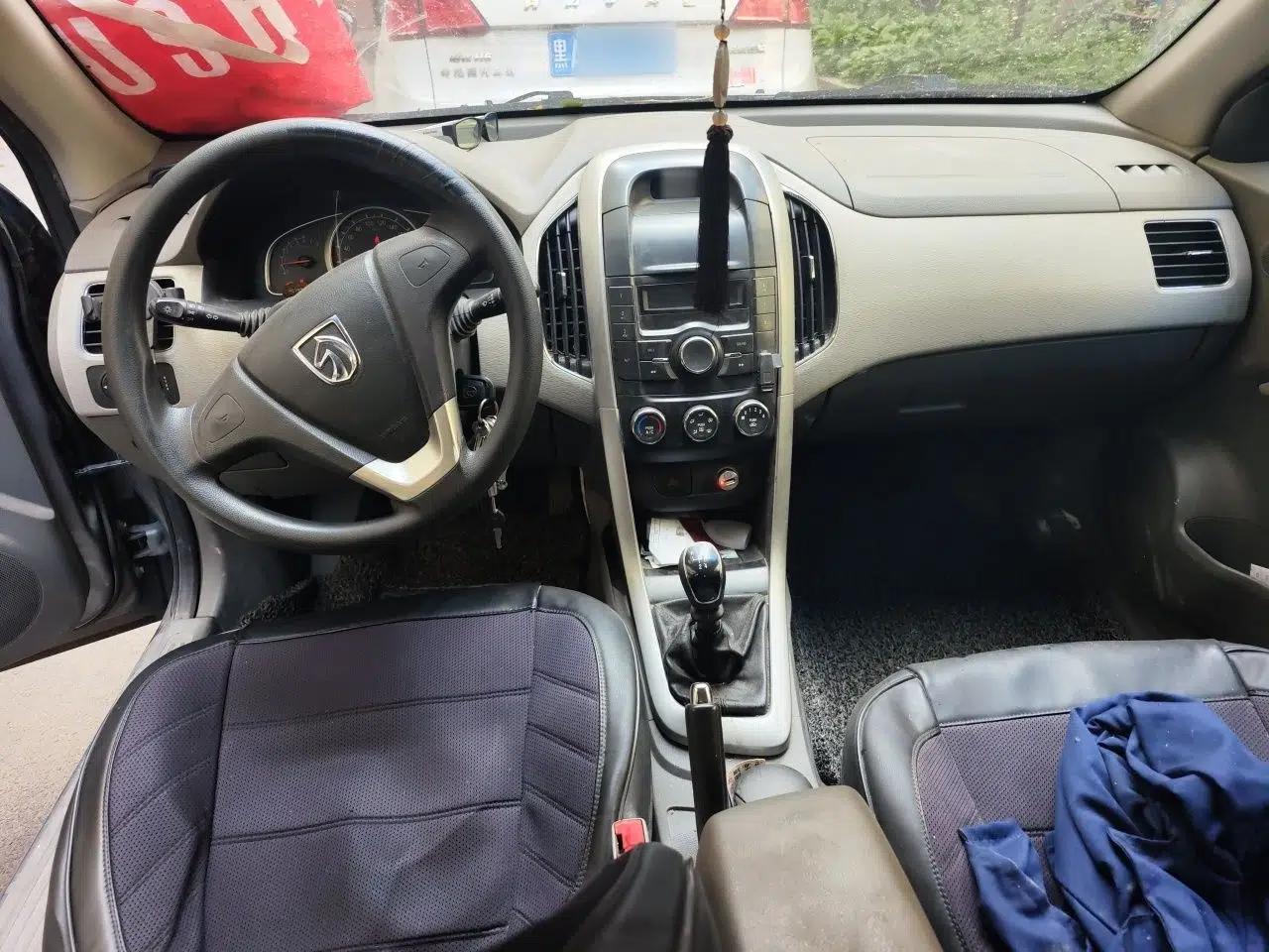Baojun 630 2013 1.5L manual standard version — миниатюра 9