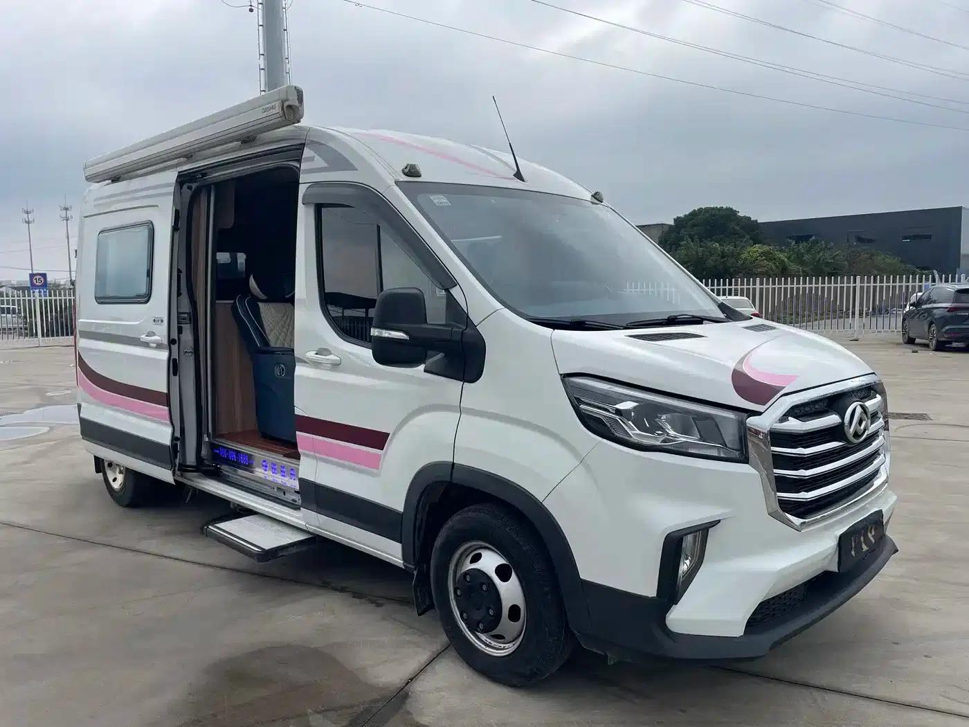 SAIC MAXUS V90 RV 2021 Model 2.0T Traveler V90 Self-propelled Type B Motorhome Luxury Edition with Transverse Bed — миниатюра 36