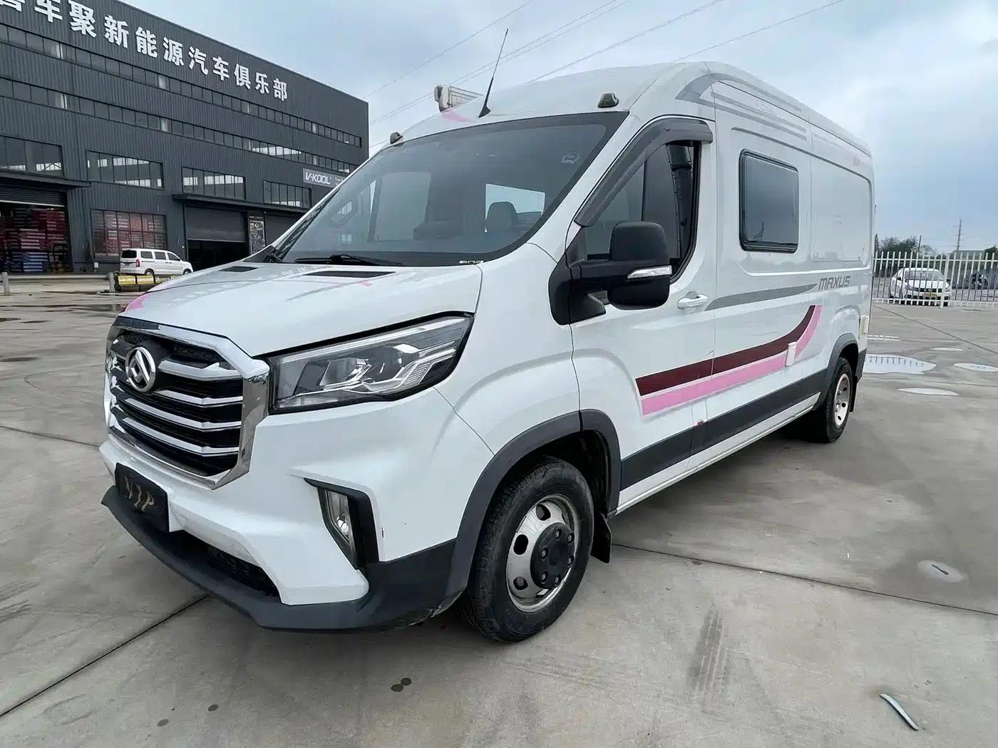 SAIC MAXUS V90 RV 2021 Model 2.0T Traveler V90 Self-propelled Type B Motorhome Luxury Edition with Transverse Bed — миниатюра 38
