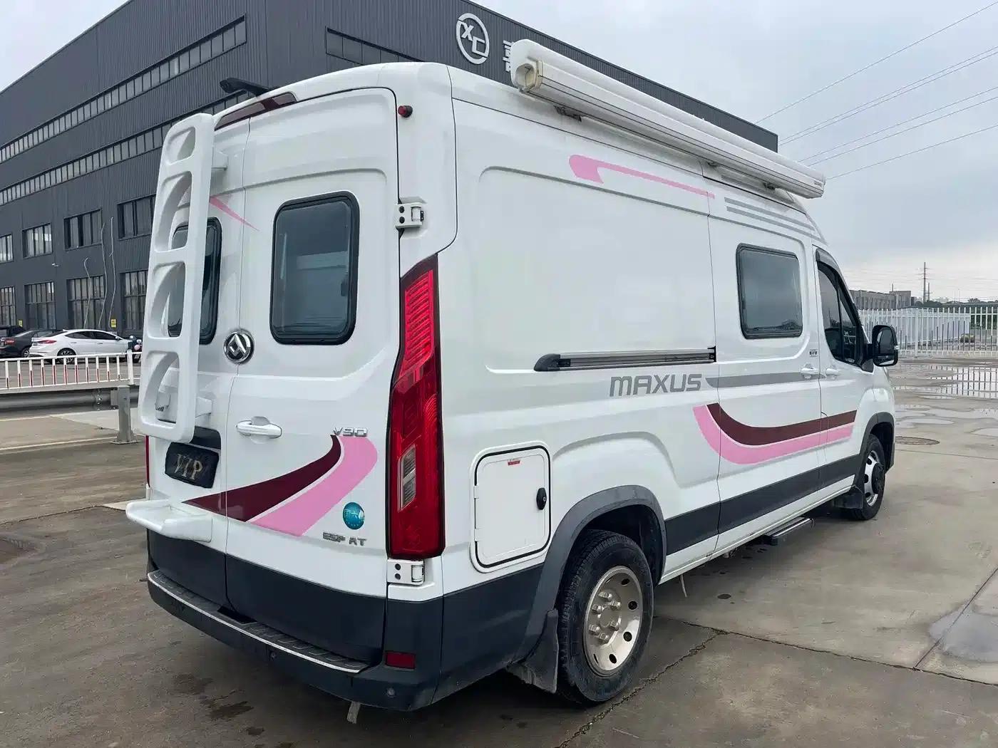 SAIC MAXUS V90 RV 2021 Model 2.0T Traveler V90 Self-propelled Type B Motorhome Luxury Edition with Transverse Bed — миниатюра 44