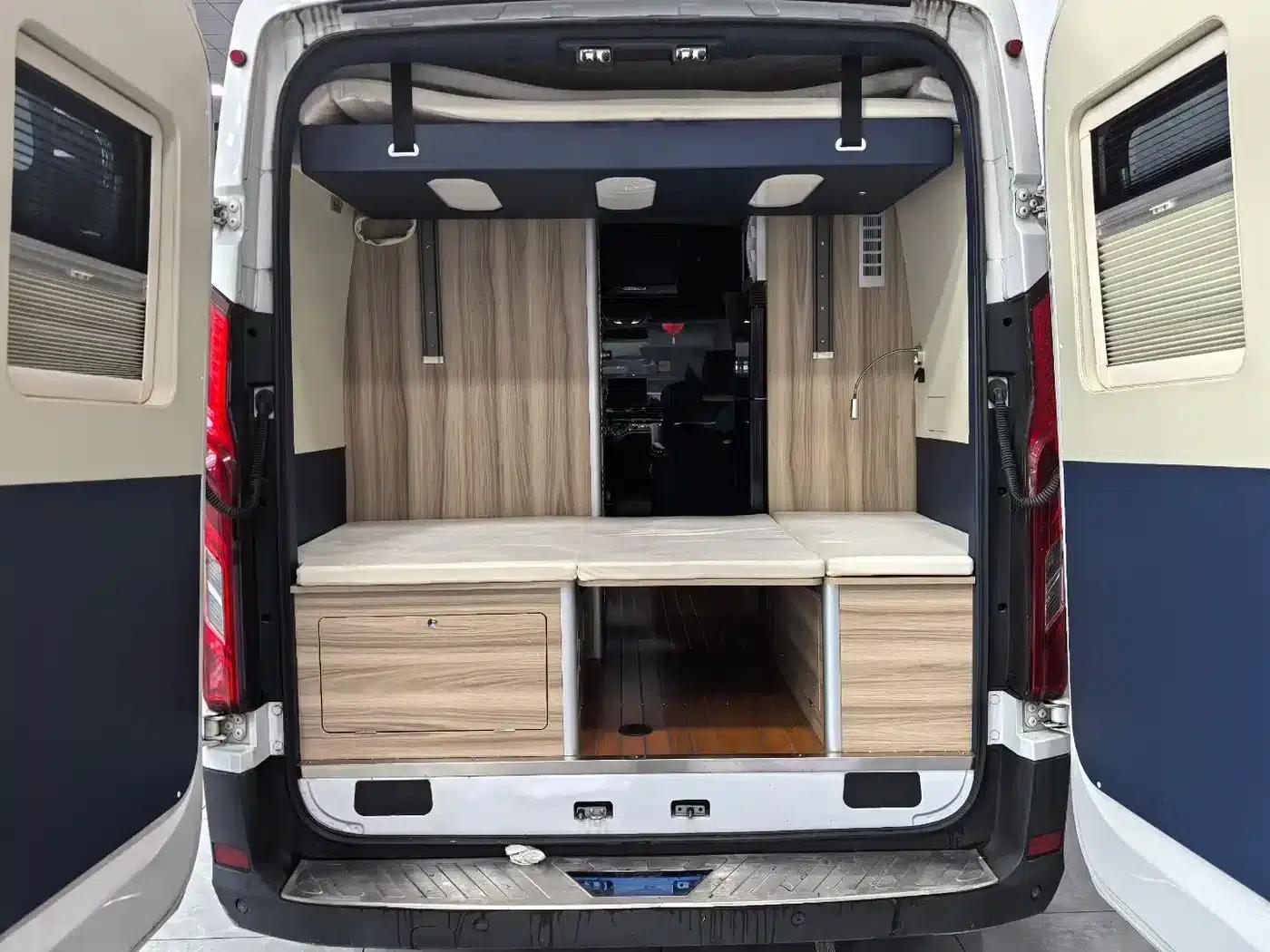 SAIC MAXUS V90 RV 2021 Model 2.0T Traveler V90 Self-propelled Type B Motorhome Luxury Edition with Transverse Bed — миниатюра 46
