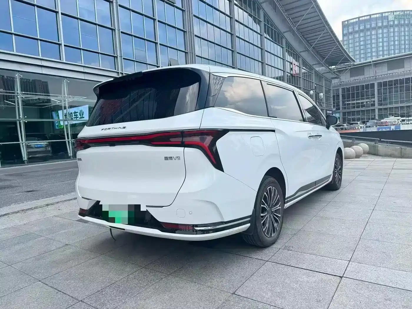 Xinghai V9 2024 1.5TD 200km Chinese Knot Series Premium Model — миниатюра 6