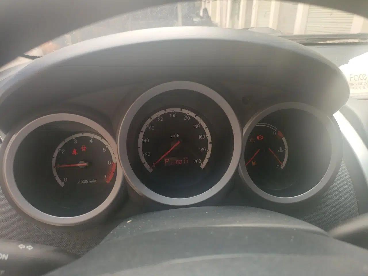 CHANGAN CX20 2011 1.3L Automatic Sport Edition — миниатюра 11