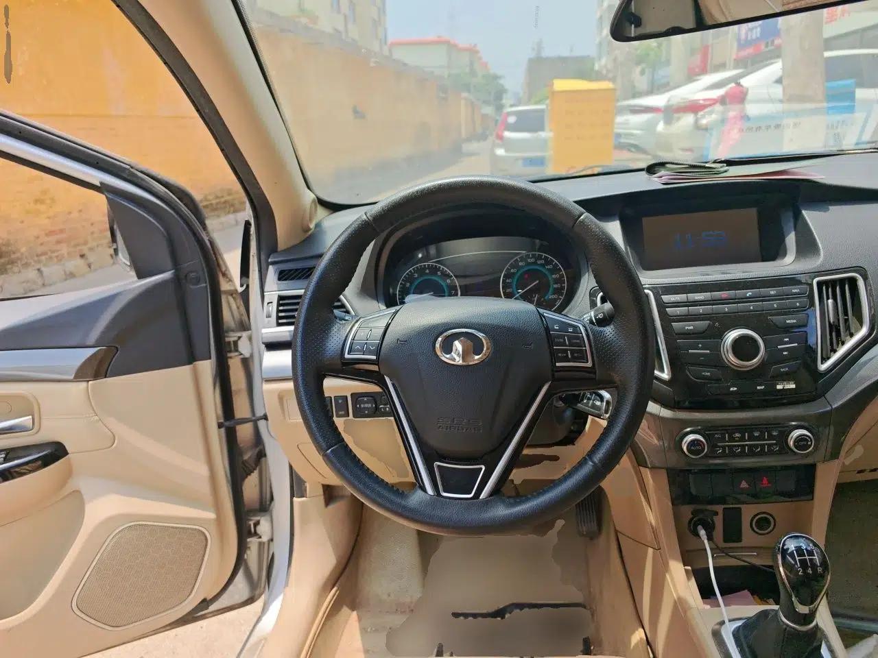 Great Wall C30 2015 1.5L Manual Luxury Model — миниатюра 10